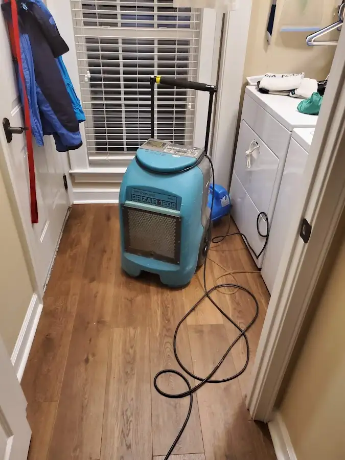 Commercial dehumidifier deployed for Flood Damage Cleanup in Eastmont